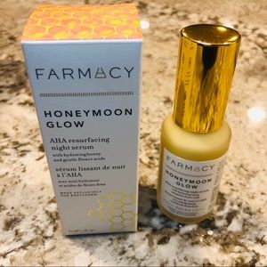 ‼️SOLD‼️ Farmacy Honeymoon glow night serum